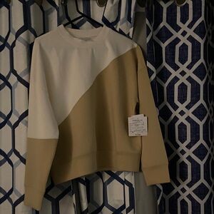 Stylish Colorblock Sweatshirt - Cream and Tan